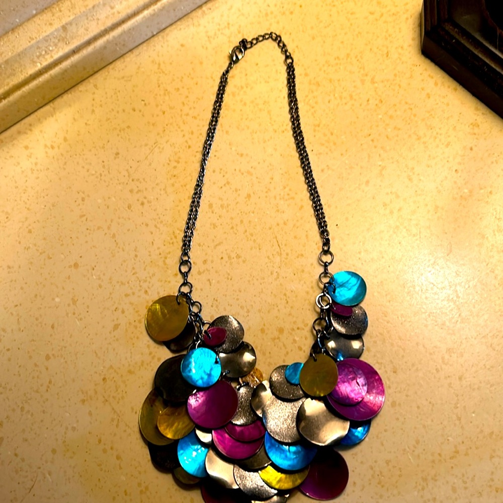 Multi color necklace